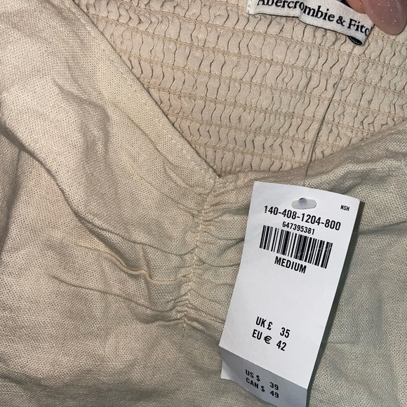 Cropped Abercrombie ivory top! - Picture 3 of 3